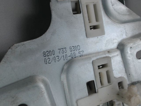 MECANISME LEVE-GLACE ARRIERE DROIT DACIA SANDERO