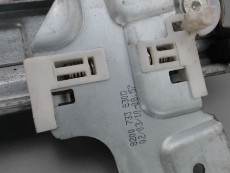 MECANISME LEVE-GLACE ARRIERE DROIT DACIA SANDERO