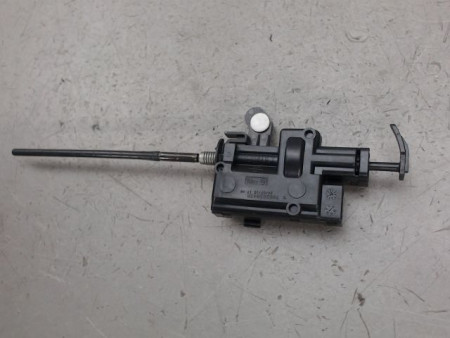 ACTIONNEUR TRAPPE CARBURANT RENAULT CLIO