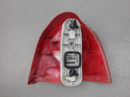 FEU ARRIERE GAUCHE  RENAULT TWINGO
