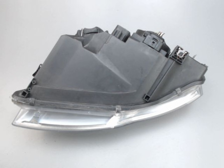 PHARE DROIT AUDI A4