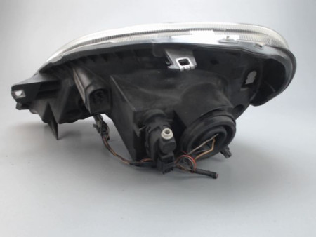 PHARE DROIT RENAULT TRAFIC