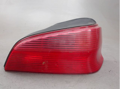 FEU ARRIERE DROIT PEUGEOT 106