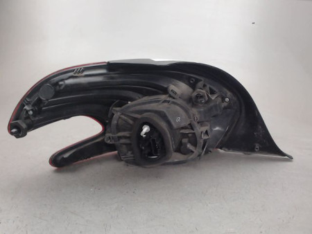 FEU ARRIERE DROIT PEUGEOT 208