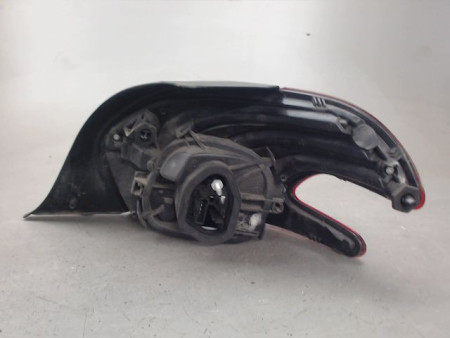 FEU ARRIERE GAUCHE  PEUGEOT 208