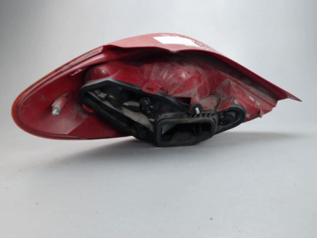 FEU ARRIERE DROIT PEUGEOT 207