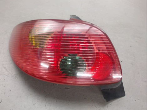 FEU ARRIERE GAUCHE  PEUGEOT 206