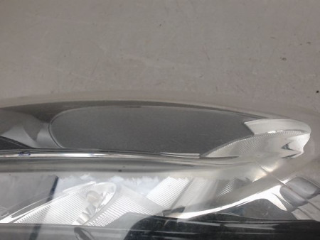 PHARE DROIT FORD FIESTA