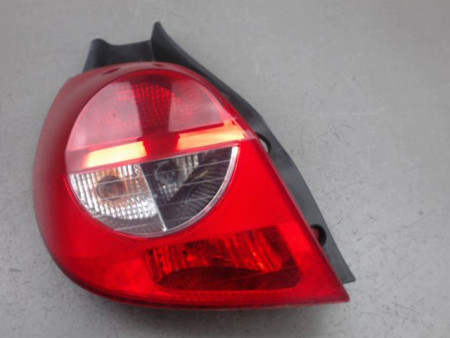 FEU ARRIERE GAUCHE  RENAULT CLIO
