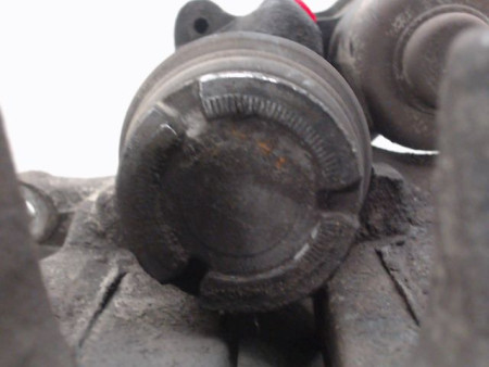 ETRIER DE FREIN ARRIERE DROIT AUDI A4