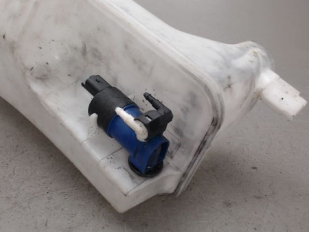 RESERVOIR LAVE-GLACE AVANT RENAULT CAPTUR