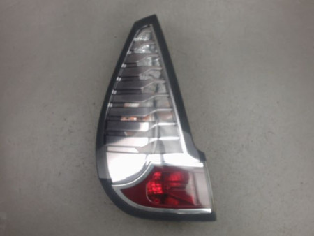 FEU ARRIERE GAUCHE  RENAULT MEGANE