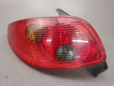 FEU ARRIERE GAUCHE  PEUGEOT 206