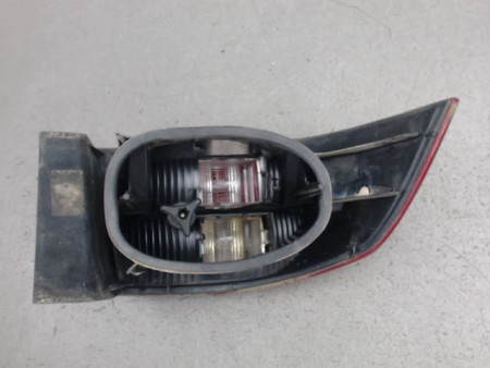 FEU ARRIERE DROIT RENAULT LAGUNA