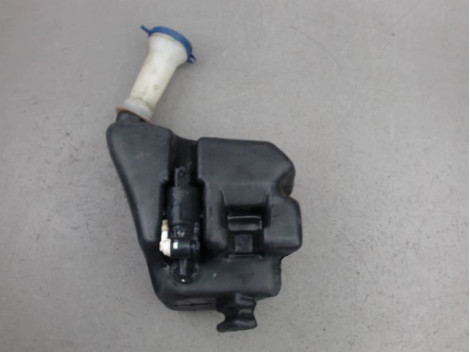 RESERVOIR LAVE-GLACE AVANT PEUGEOT 106