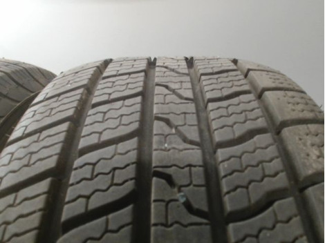 Paire de pneus APLUS A909 195 55 15 85 V