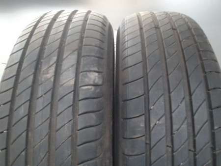 Paire de pneus MICHELIN PRIMACY 4 165 65 15 81 T