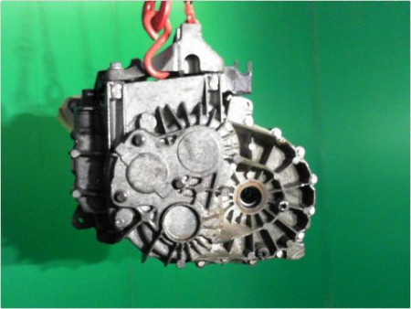BOITE A VITESSE MECANIQUE VOLVO C30 06-09 2.0 D