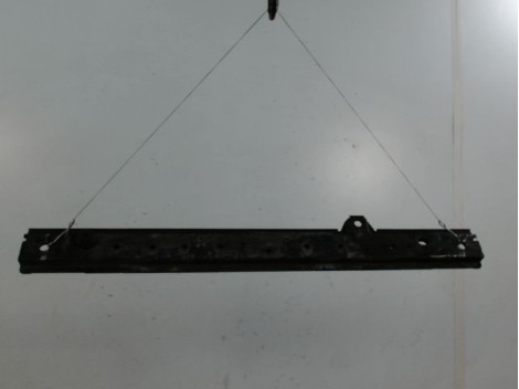 TRAVERSE INFERIEURE ARMATURE AVANT RENAULT KANGOO