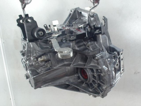 BOITE A VITESSE MECANIQUE TOYOTA AURIS 1.4 D-4D 
