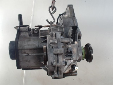 BOITE A VITESSE MECANIQUE VOLKSWAGEN POLO 64 1.9 D