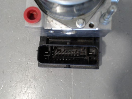 UNITE HYDRAULIQUE ABS OPEL CORSA
