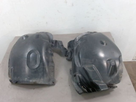 PARE-BOUE AVANT DROIT RENAULT MEGANE