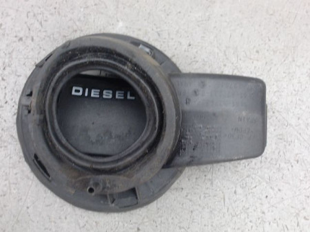 VOLET DE TRAPPE CARBURANT FORD FIESTA