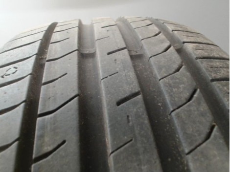 Pneu NEXEN NFERA PRIMUS 215 55 17 98 W
