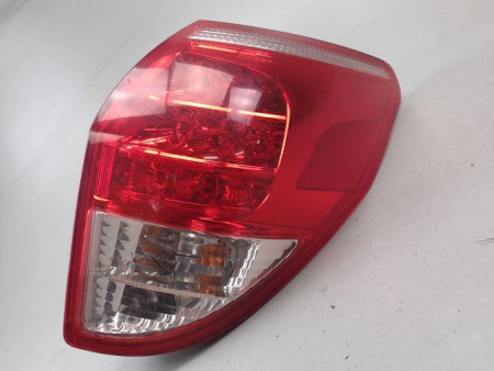 FEU ARRIERE DROIT TOYOTA RAV4