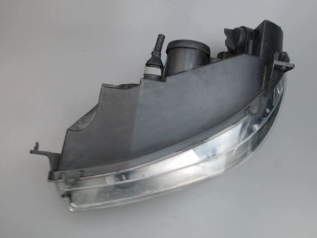 PHARE DROIT FIAT PUNTO
