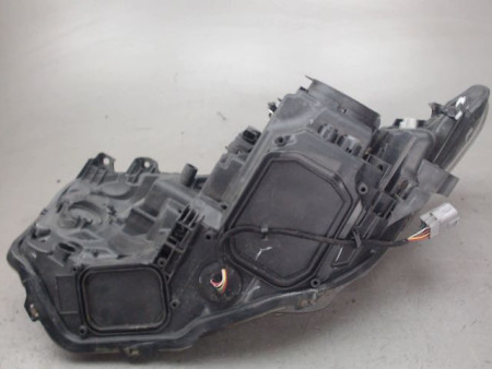 PHARE DROIT TOYOTA AURIS