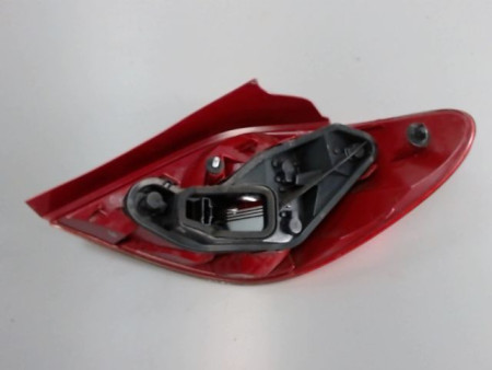 FEU ARRIERE GAUCHE  PEUGEOT 207