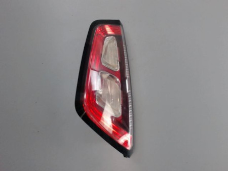FEU ARRIERE GAUCHE  FIAT PUNTO