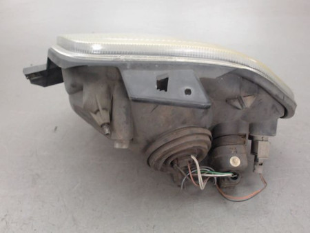 PHARE DROIT RENAULT CLIO