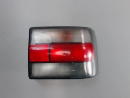 FEU ARRIERE DROIT RENAULT R19
