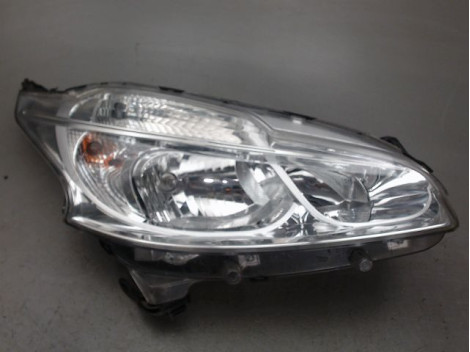 PHARE DROIT PEUGEOT 208