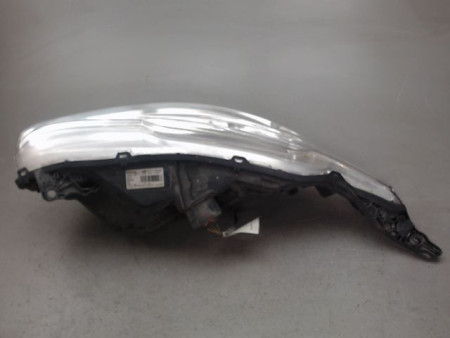 PHARE DROIT PEUGEOT 208