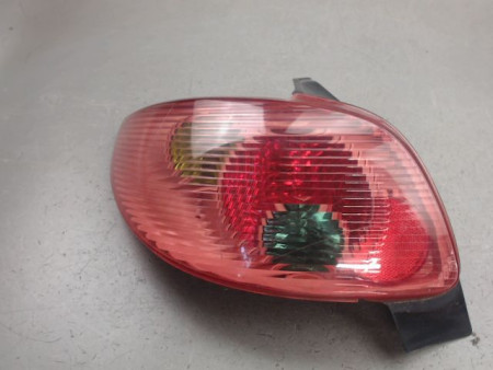 FEU ARRIERE GAUCHE  PEUGEOT 206