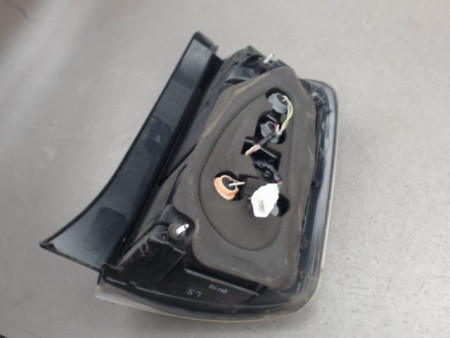 FEU ARRIERE GAUCHE  TOYOTA PRIUS