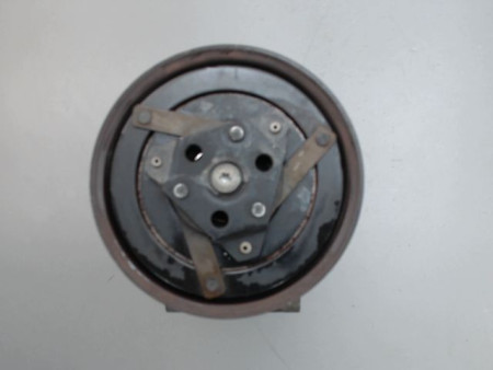 COMPRESSEUR AIR CONDITIONNE RENAULT MEGANE