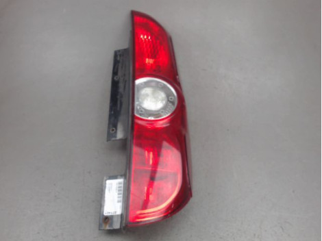 FEU ARRIERE DROIT FIAT DOBLO
