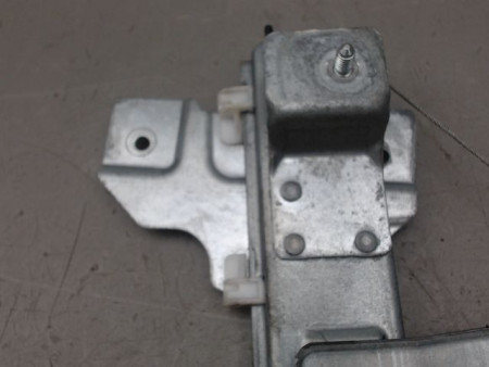 MECANISME LEVE-GLACE ARRIERE DROIT DACIA DUSTER