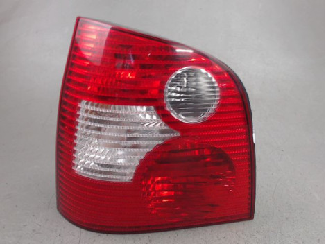 FEU ARRIERE GAUCHE  VOLKSWAGEN POLO