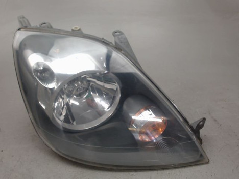 PHARE DROIT FORD FIESTA
