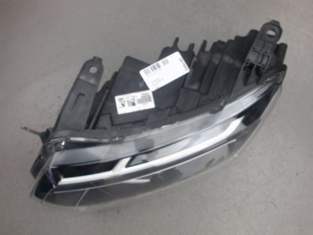 PHARE GAUCHE DACIA DUSTER