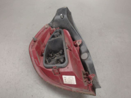 FEU ARRIERE DROIT RENAULT CLIO