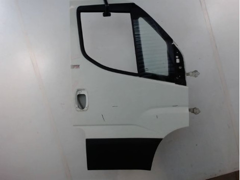 PORTE AVANT DROIT IVECO 35S15