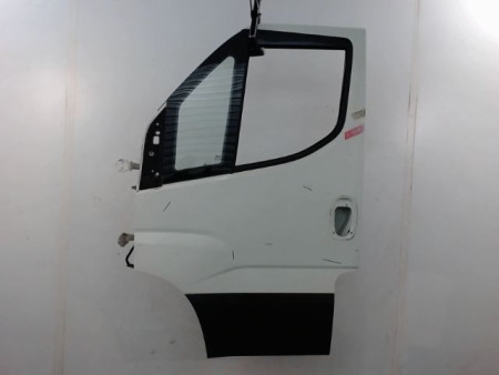 PORTE AVANT GAUCHE IVECO 35S15