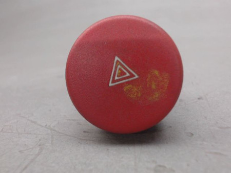 BOUTON DE WARNING IVECO 35C13